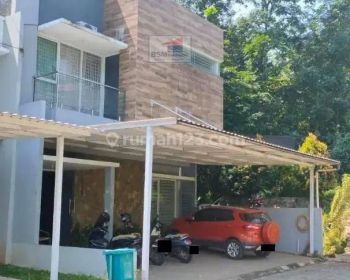 Rumah 2 Lantai Dalam Komplek di Pangkalan Jati Cinere, Dekat Tol