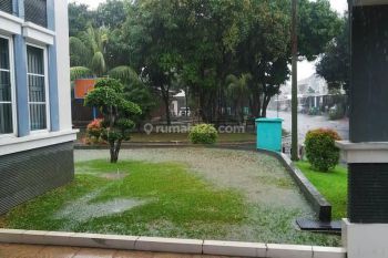Rumah Hook2 Lantai Lahan Luas Kota Wisata Cibubur