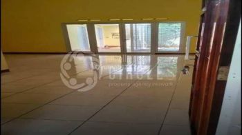 Jarang Ada Sewa Pertahun Rumah Di Kota Baru Parahyangan Bandung