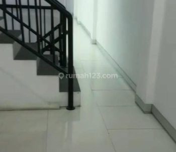 Lokasi Komersial Sangat Strategis Ruko Di Raya Jemursari