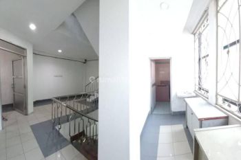 Ruko 4 lantai di harco mangga dua