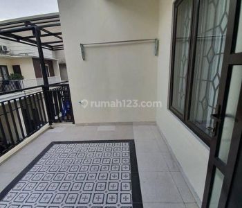 Rumah 2 Lt di Lenteng Agung Lt 60 m2 Lb 120 m2 ada 3 kt 2 km ada 2 unit AC, set,