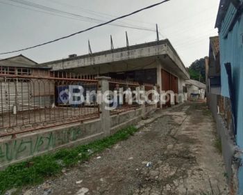 GUDANG DEKAT PINTU TOL CITEUREUP MASUK KONTAINER