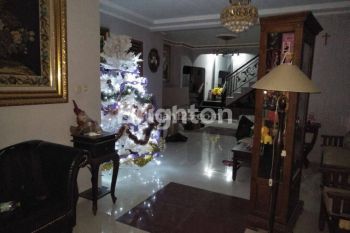 RUMAH DI TEBET RAYA, TEBET MAS INDAH, TEBET, JAKARTA SELATAN