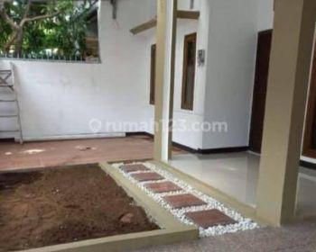 Dijual Rumah Nyaman Modern Minimalis di Taman Kopo Indah 3