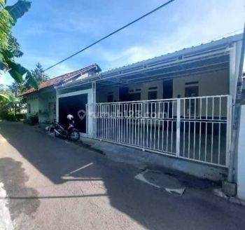 RUMAH TENGAH KOTA  jalan  Bener TegalRejo