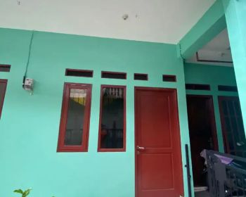 Rent Rumah Kosan: Rumah di kontrakan