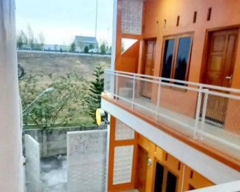 Kost baru strategis dekat Banyuanyar di Sawahan Ngemplak