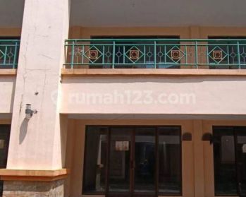 Ruko di Ruko Plaza Segi Delapan, Surabaya 100 m Bagus HGB