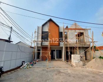 Rumah Cluster Baru Gaya Scandinavian di Pdk Kelapa,Jakarta Timur