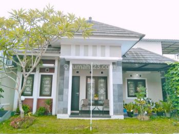 Rumah Mewah Maguwo Dekat Jl Tajem, Wedomartani, Jogja Bay