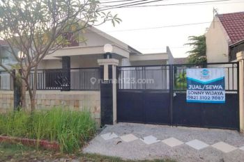 Sale Rumah: Wiguna timur