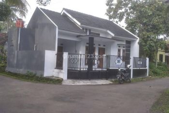 Dijual Rumah Hook Seyegan Harga 500 Jt an Siap Huni, SHM Valid