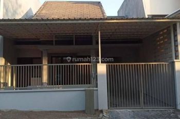 Disewa/Dijual Rumah di Taman Puspa Raya Citraland Surabaya Barat