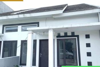 Toplah Rumah Hoek Ready Stock Di Kodya Bandung Margahayu 44A12