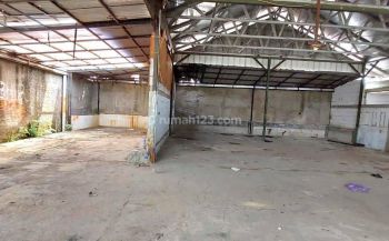 Gudang Untuk Ruang Usaha  Di Harapan Indah Bekasi