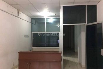 TURUN HARGA !! RUKO FRENCWALK di MOI ,Bisa Nego