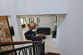 Dijual rumah mewah di cluster scarlet gading serpong