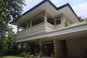 Rumah 2 Lantai di Pondok Indah dekat dengan Mall