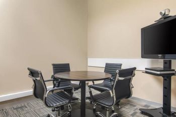 Regus - Jakarta Equity Tower (Kantor Pribadi 4 orang)