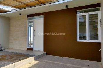 Rumah Dijual Minimalis Strategis di Taman Holis Indah , Bandung