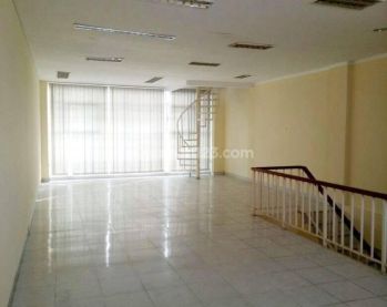 Disewakan Ruko Siap Pakai, Kawasan Area Bisnis Dan Strategis