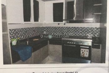 Rumah 2 Lantai di Komplek Kopo Premium Regency, Kec.Margahayu, Posisi HOEK