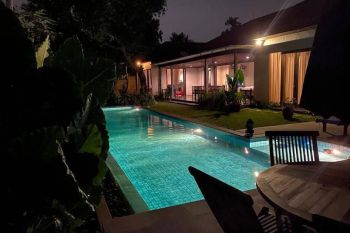 Rumah semi villa jarang ada siap huni private pool jakarta selatan