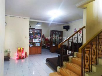 Rumah Taman Grisenda 2 Lantai Bagus Siap Huni