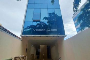 Gedung Baru 4 Lt + Rooftop. Lokasi Sgt Strategis Area Mampang 06