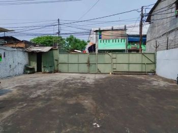 DIJUAL Cepat Gudang Kapuk Kayu Besar Jakbar Hitung Tanah