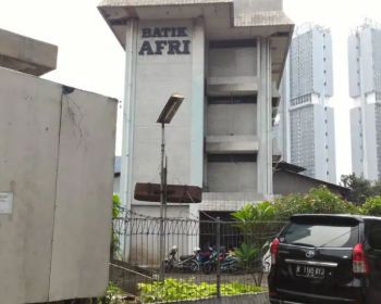 Gedung Gatot Subroto dkt Kartika Chandra dijual Murah Jakarta Selatan