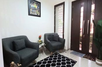 Dijual Rumah semi furnished Hook , Summarecon Bandung