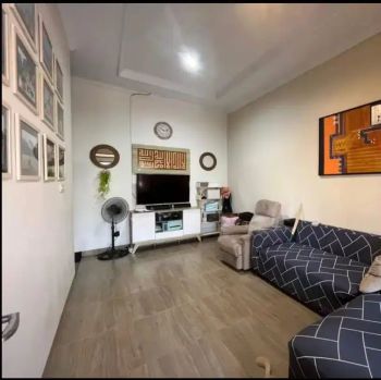 Rumah rapi terawat siap huni