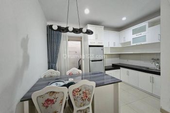 Disewakan rumah green lake city 2 lantai