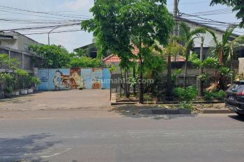 Sale Gudang: Raya Margomulyo