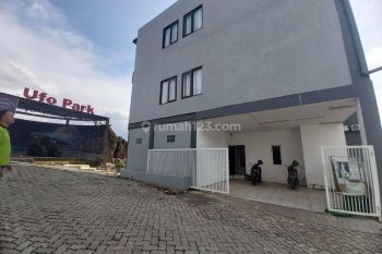 HOTEL BARU 5 LANTAI KONDISI AKTIF DI AREA PUJON DEKAT LOKASI WISATA
