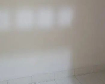Di sewakan tahunan 2 lantai di perumahan kelapa gading