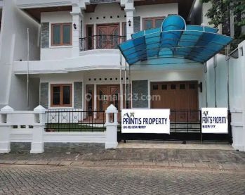 Di Sewakan Rumah 2 Lantai di Villa Gading Indah, Kelapa Gading