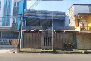 Ruko strategis perlu renovasi 2 lantai di jalan ronggowarsito solo
