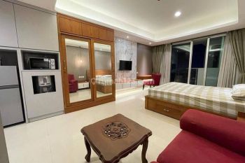 Intercon Studio Balcony 43 m² Kemang Village