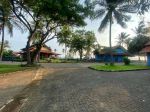 thumbnail-resort-tua-kokoh-yang-sangat-indah-depan-pantai-anyer-serang-3