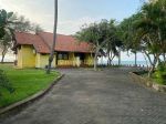 thumbnail-resort-tua-kokoh-yang-sangat-indah-depan-pantai-anyer-serang-2