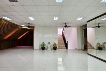 Mini Office Building Semi Furnished Dgn Rooftop Dan Basement Muat 35 Mobil.