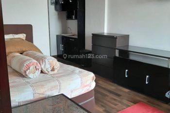 Dijual Apartemen luas 2 unit dijadikan 1 furnish di emerald tower kawaluyaan