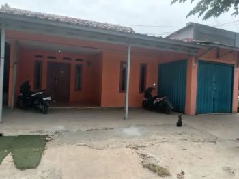 Rumah berikut kios murah di ciseeng
