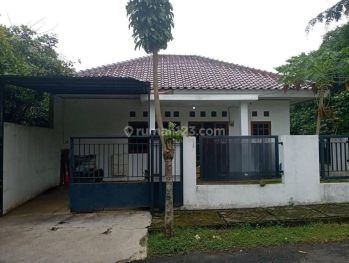 Rumah Dekat Area Pasar Ciputat