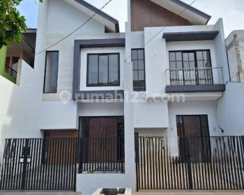 Rumah Baru Gress Medokan Asri Barat Dekat UPN