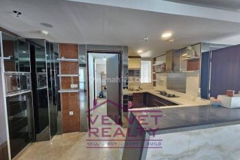 Dijual Apartment The Royale Springhill Residences 3+1br 196m2 vr973