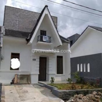 Rumah Dilokasi Strategis Selangkah Ke Hotel Aston